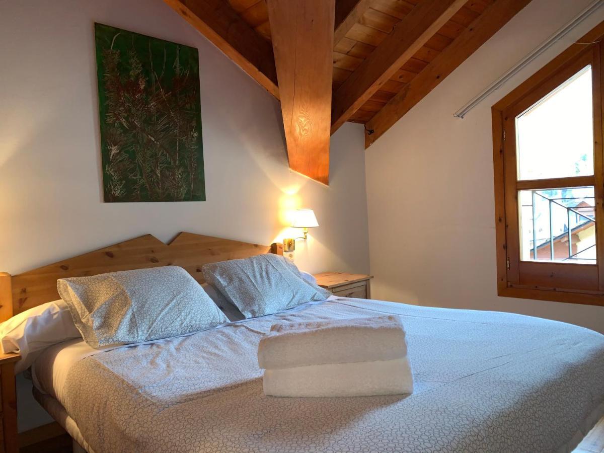 Bpirineos-Estos Apartment Benasque Bagian luar foto